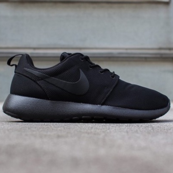 all black womens roshes